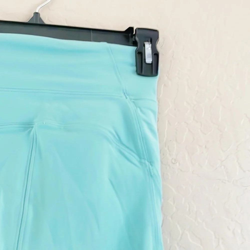 🌿Final‎ Sale Lululemon Aqua Blue On Pace Biker Short